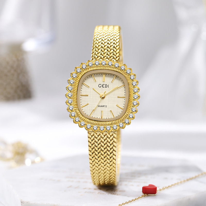 Women Watch Brand Medieval Whe - Luxury Watch Grade recension och pris