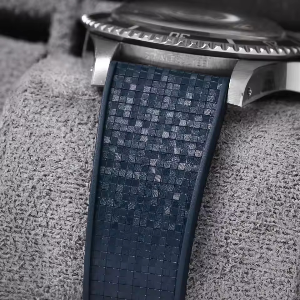 CTS FKM Rubber Watch Strap 16m - Luxury Watch Cartier recension och pris